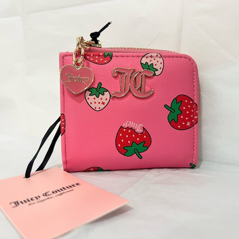 Juicy Couture Pink Strawberry Wallet 🍓
